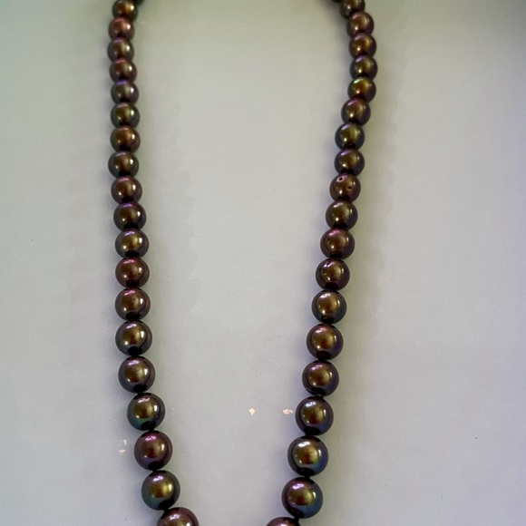 Cultured Pearl Necklace - Picture 2 of 5